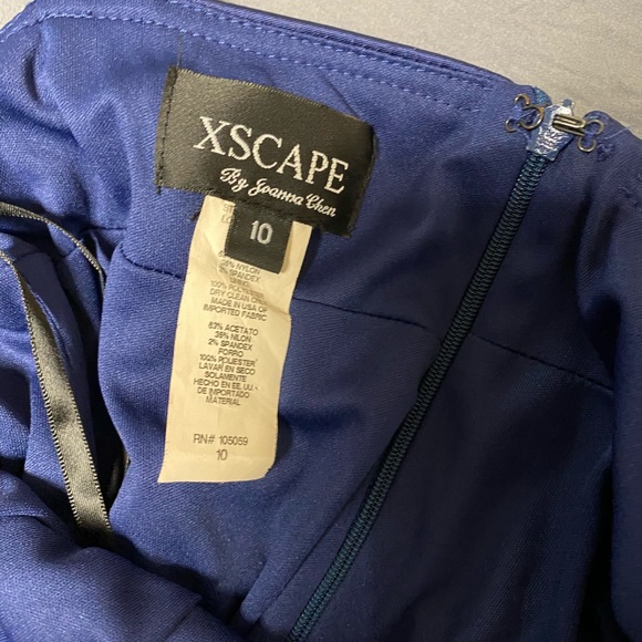 Dress - Picture 3 of 3